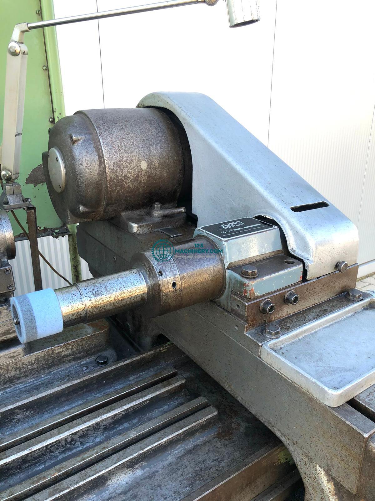 JUNG D22 / Innenrundschleifmaschine